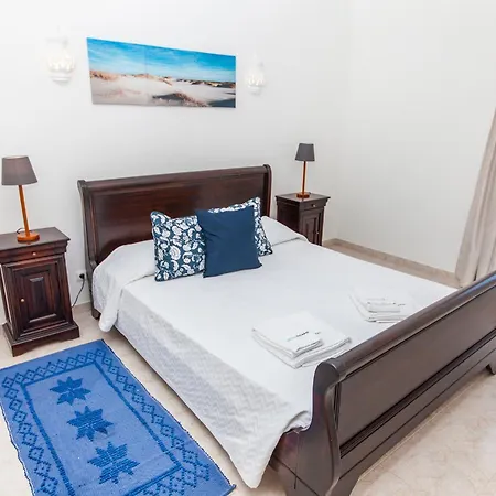 Q - Casa Do Topo Guesthouse Lagos Room photo