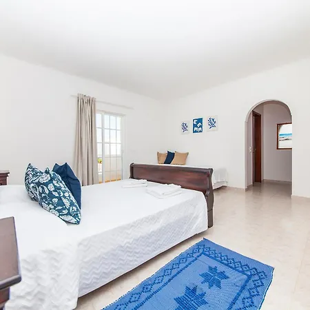 Q - Casa Do Topo Guesthouse Lagos Room photo